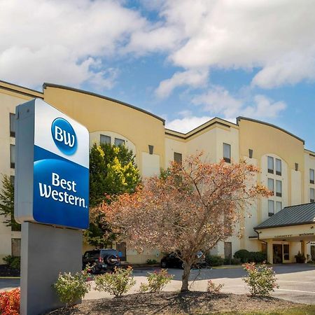 Best Western Louisville East Inn & Suites Екстериор снимка