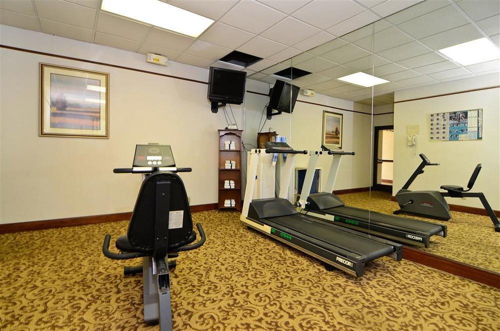 Best Western Louisville East Inn & Suites Съоръжения снимка