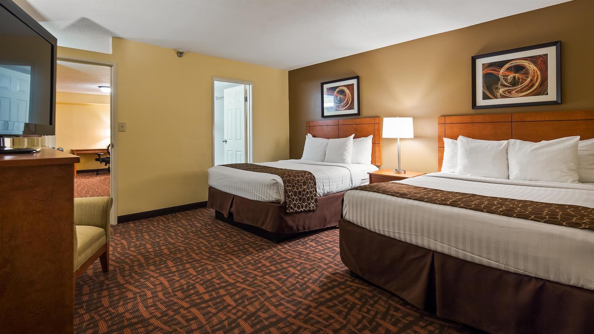 Best Western Louisville East Inn & Suites Екстериор снимка
